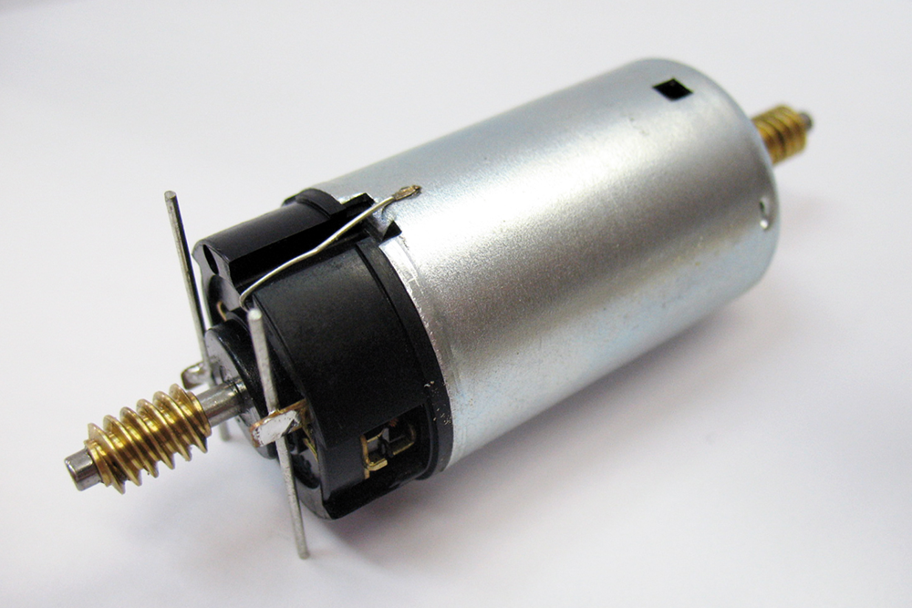 worm motor gear 36004 Motor with Worm Gear: BR194 (G-Scale)