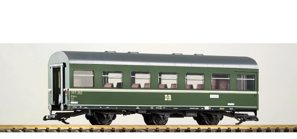 PIKO 37685 DR III 3-Axle Coach Bagtre (G-Scale) | PIKO America PIKO 37685 DR III 3-Axle Coach Bagtre (G-Scale) | PIKO America