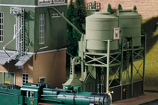 61115 Classic Line Billinger's Co-Op Silos, Building Kit (HO-Scale)