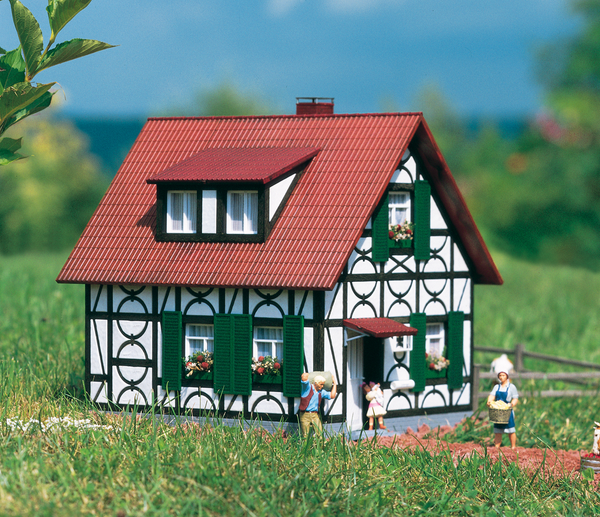 62053 Franks Half Timbered House, Building Kit (G-Scale)