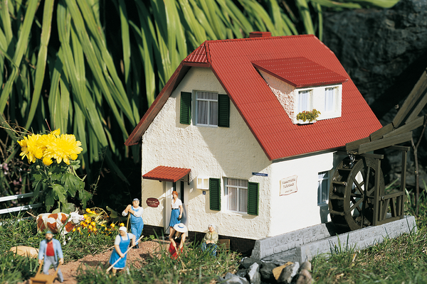 62058 Blue Creek Valley Water Mill, Building Kit (G-Scale)