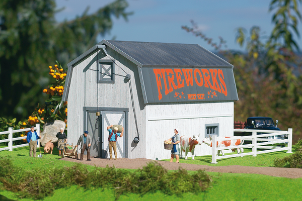 62120 White Barn, Building Kit (G-Scale)