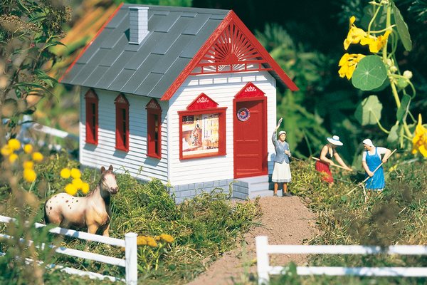 62256 Gingerbread Craft Shop, Building Kit (G-Scale)