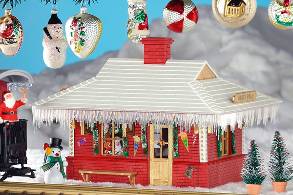 62265 North Pole Station Built-Up Building (G-Scale)