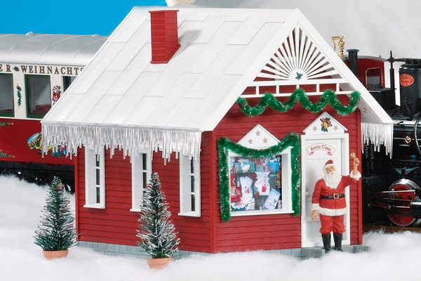 62703 Santa's House Built-Up Building (G-Scale)