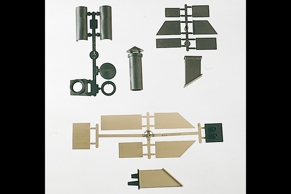 62812 Components: Chimneys Assorted (G-Scale)